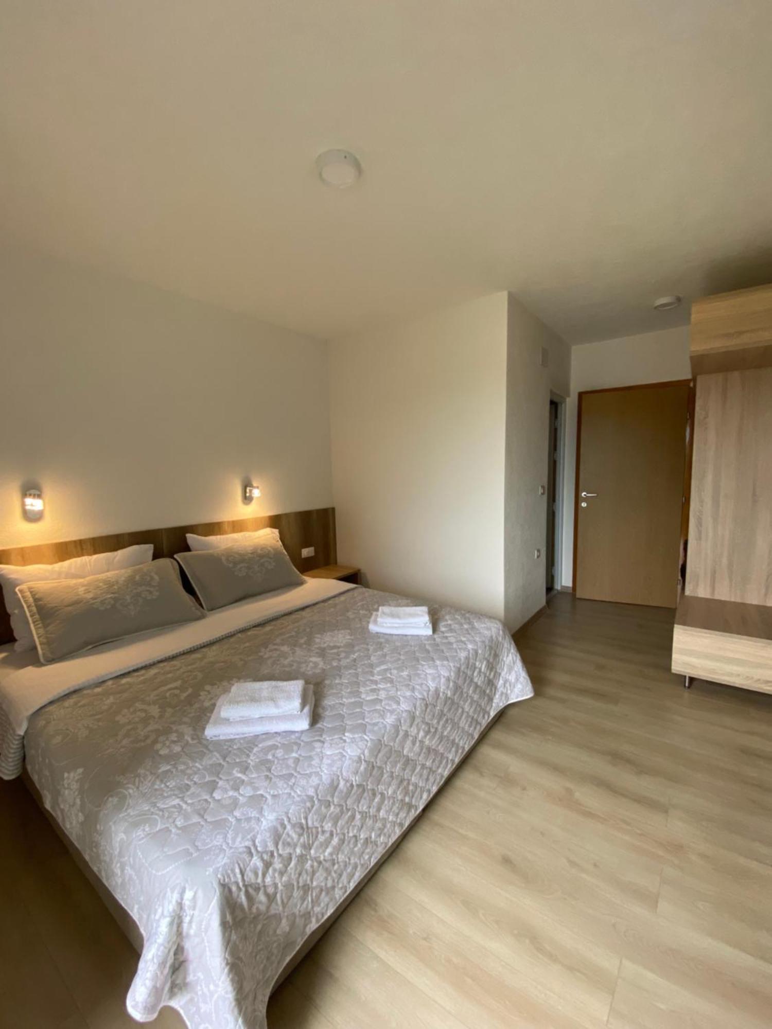 Pansion Raspudic Bed & Breakfast Medjugorje Exterior photo