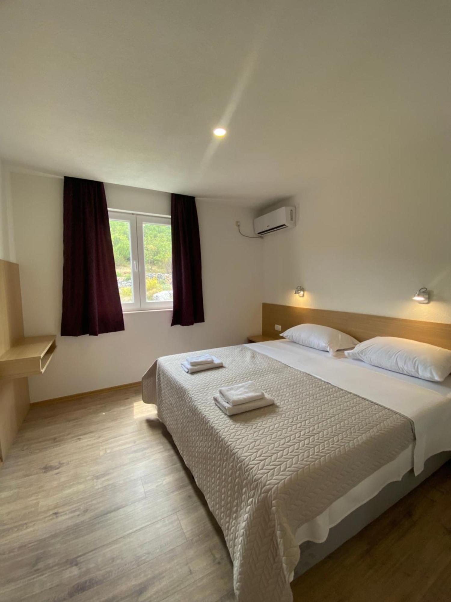 Pansion Raspudic Bed & Breakfast Medjugorje Exterior photo